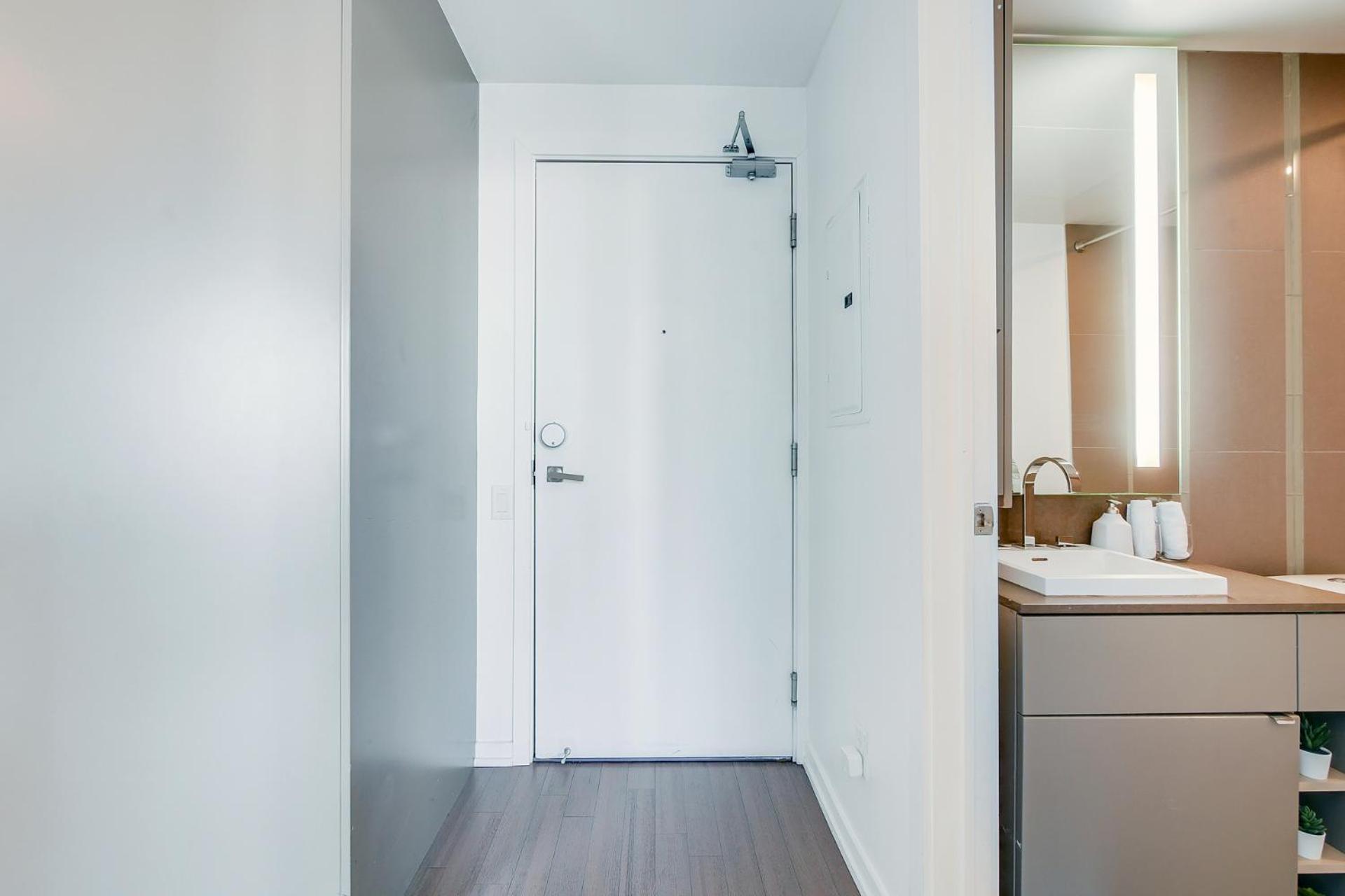 1Br Condo - City View, Near Cn Tower & Rogers Center Торонто Екстер'єр фото