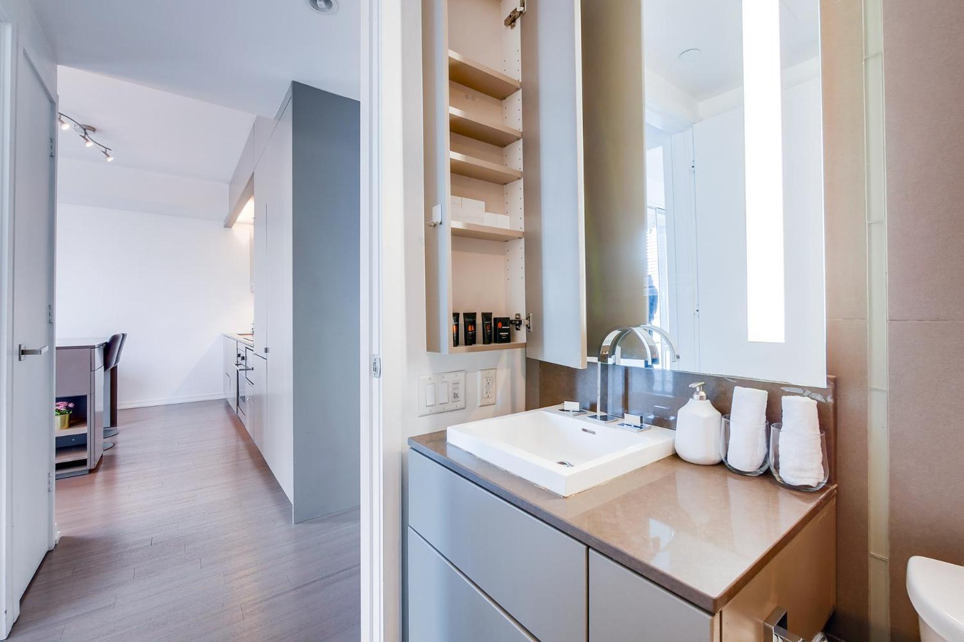 1Br Condo - City View, Near Cn Tower & Rogers Center Торонто Екстер'єр фото